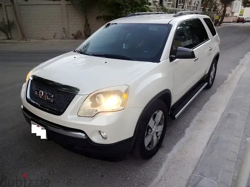 جي أم سي أكاديا 2012
